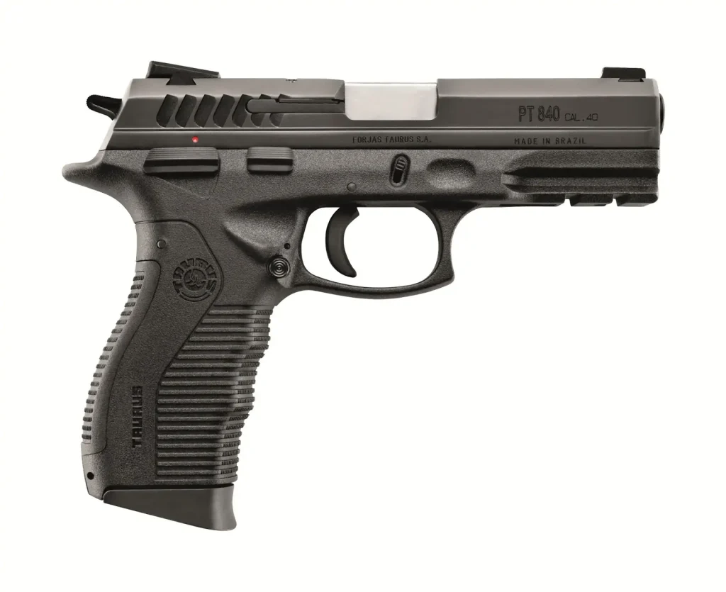Pistola Taurus PT 840 Calibre .40 S&W 15+1 Tiros